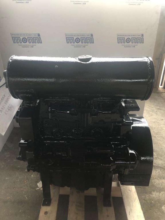Yanmar 4D98 Photo 4