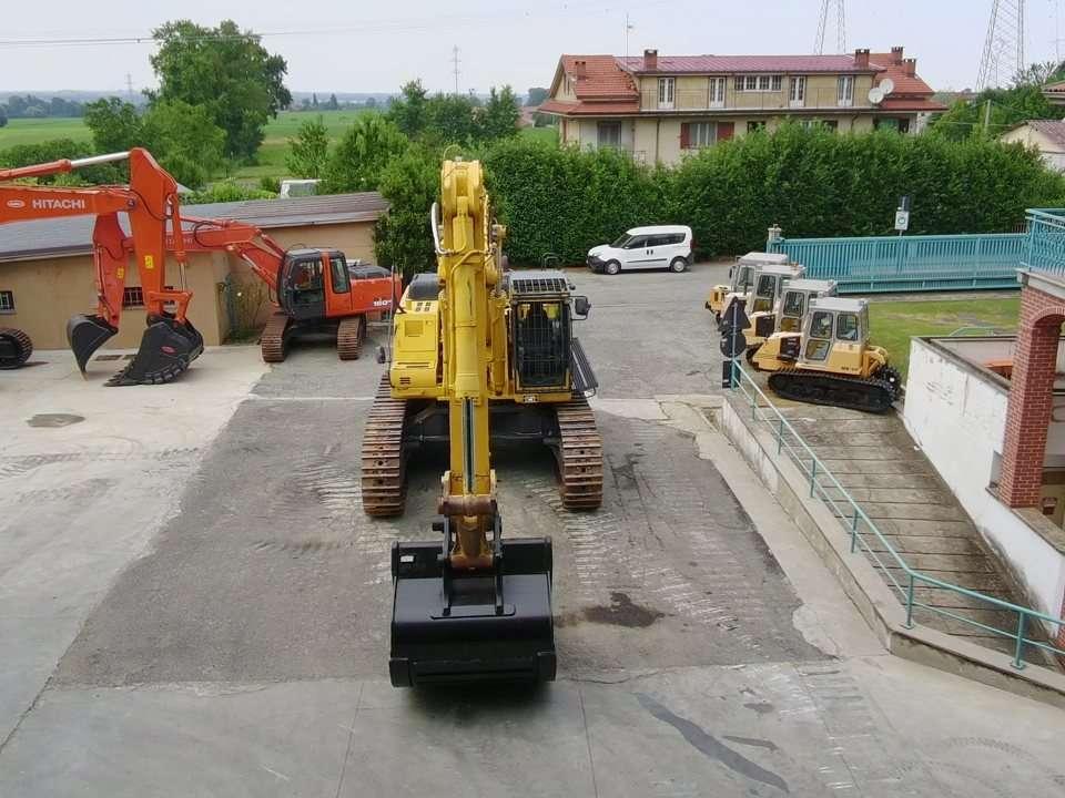 Komatsu PC700 LC-8E0 Photo 12