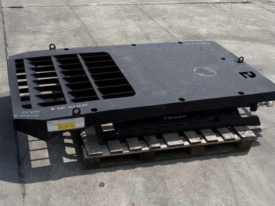 Gril pour Komatsu PC210-11 en vente par Emme Service Srl