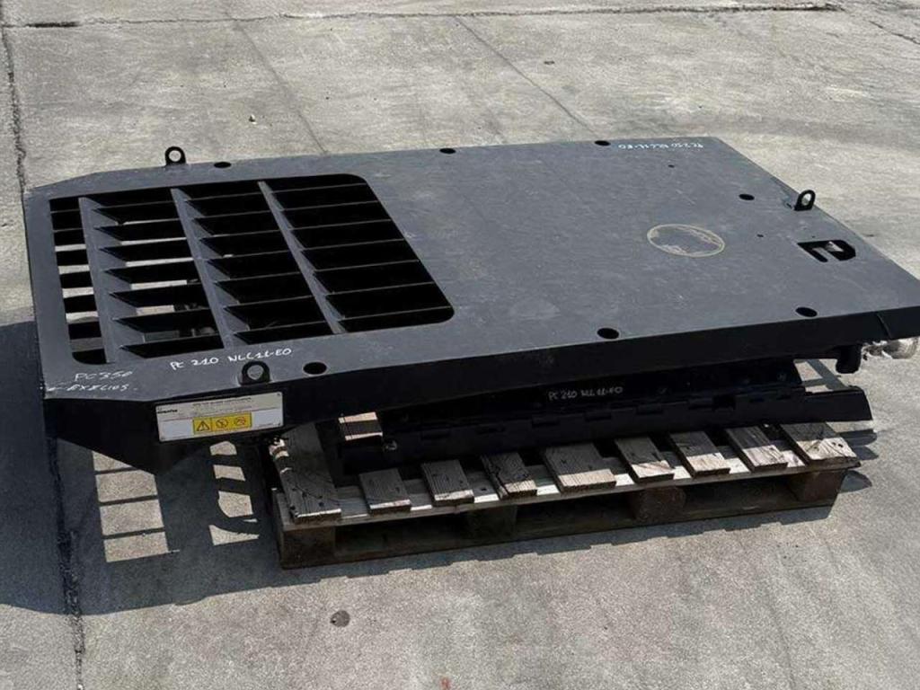 Gril pour Komatsu PC210-11 Photo 1