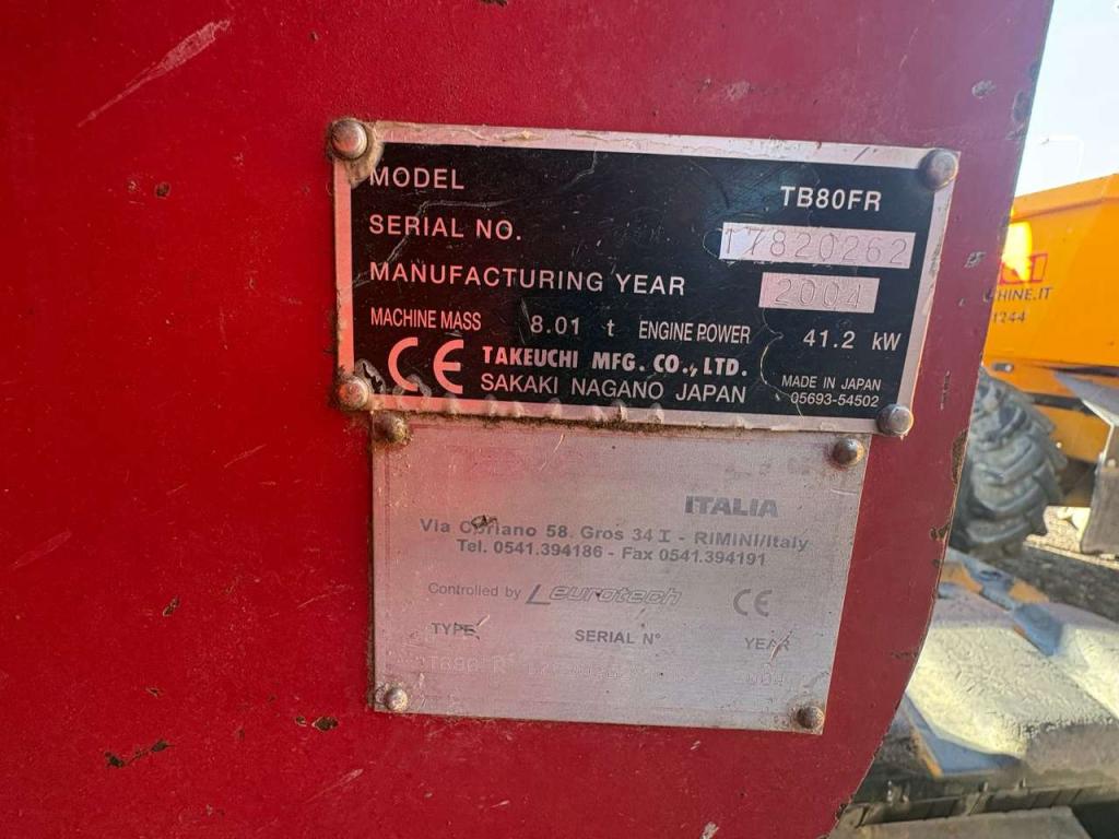 Takeuchi TB80FR Photo 3