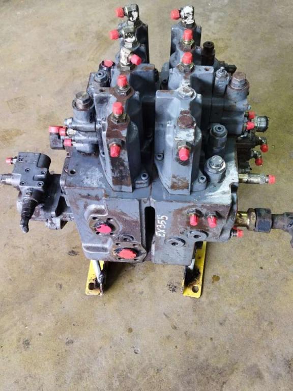 Distributeur hydraulique pour Fiat Hitachi Ex 355 Photo 4