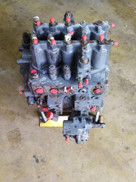 Distributeur hydraulique pour Fiat Hitachi Ex 355 Photo 5