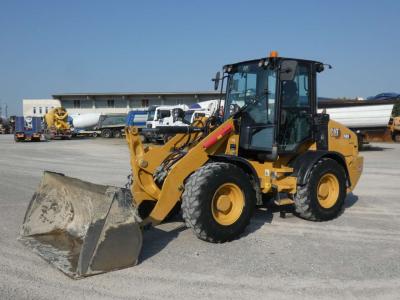 Caterpillar 908 Photo 1