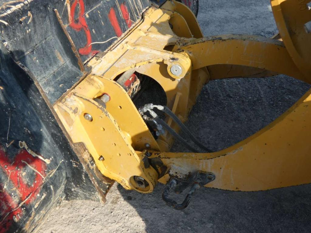 Caterpillar 908 Photo 10