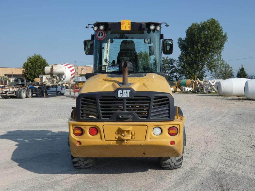 Caterpillar 908 Photo 7