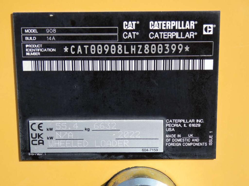 Caterpillar 908 Photo 9