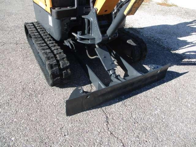 Case CX17C Photo 10