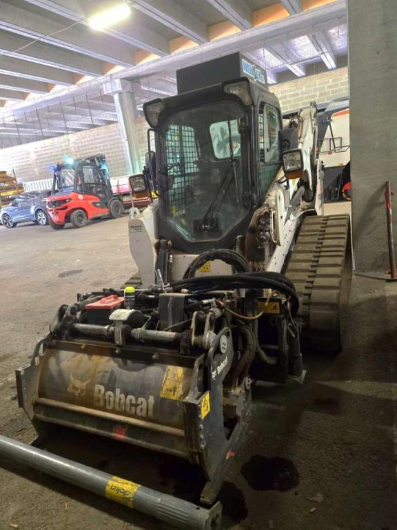 Bobcat T770 Photo 3