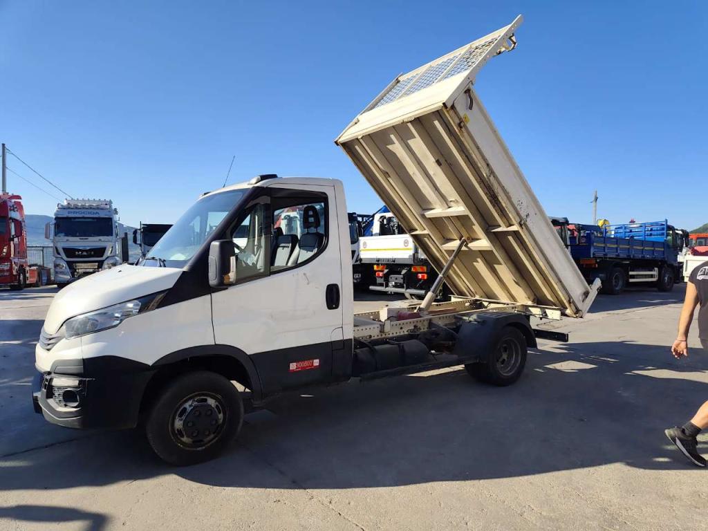 Iveco DAILY 35-120 Photo 14