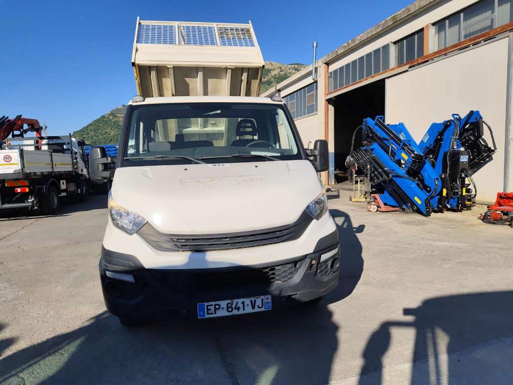Iveco DAILY 35-120 Photo 15