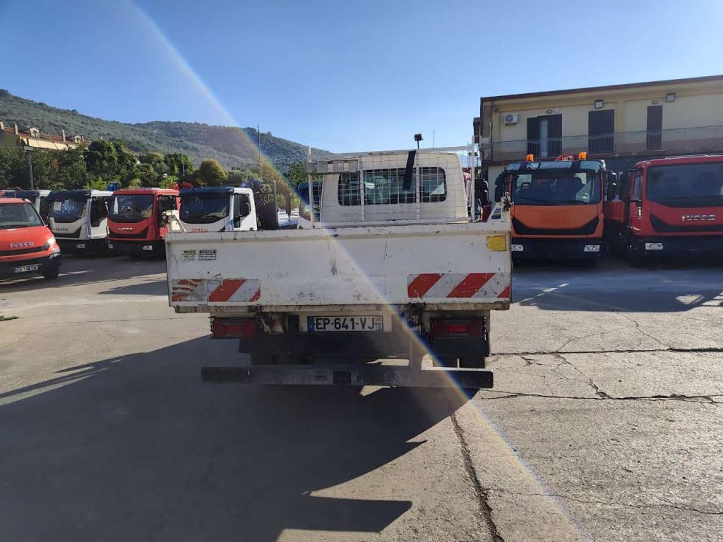 Iveco DAILY 35-120 Photo 23