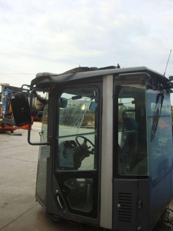 Cabine pour Hitachi ZW220-ZW250-ZW310 Photo 6