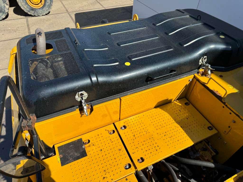 Caterpillar 320FL - Automatic Greasing / Camera Photo 27