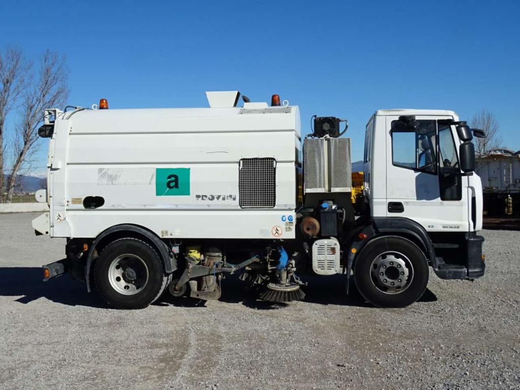 Iveco EUROCARGO  120E22 Photo 2
