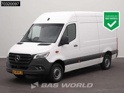 Mercedes-Benz Sprinter 317 CDI Automaat LED 2025 Model L2H2 170PK Navi Airco Cruise Camera MBUX CarPlay Stoelverw en vente par BAS World B.V.