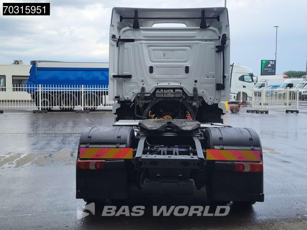 Mercedes-Benz Actros 1843 4X2 ClassicSpace Retarder Photo 14