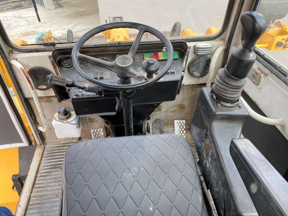 Liebherr L521 Photo 8