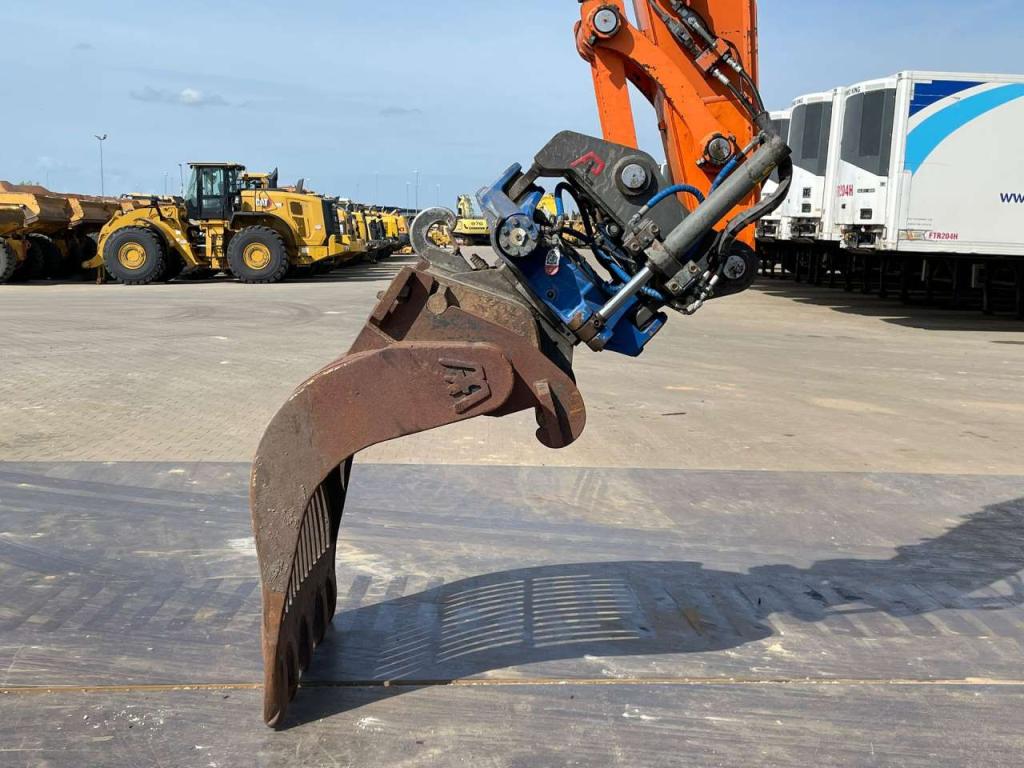 Doosan DX140LCR Photo 9