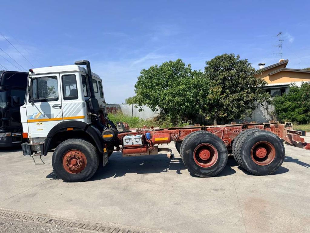 Fiat Iveco 330 35 Photo 2