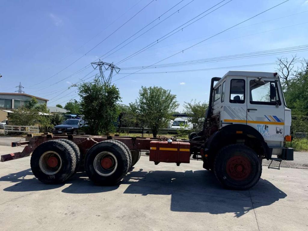 Fiat Iveco 330 35 Photo 6