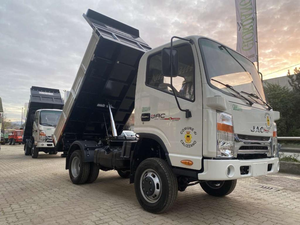 Durso TRANSPORTER AGRICOLO JAC 65 HFC 1035 4WD Photo 1