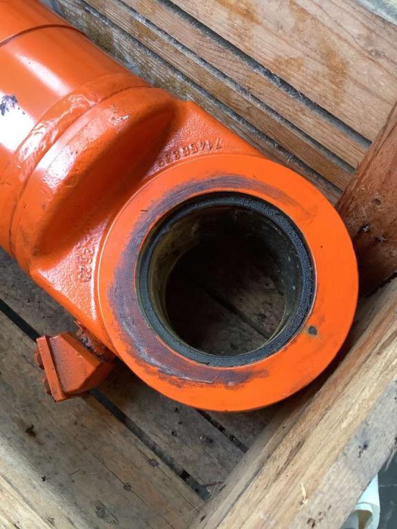 Piston de levage pour Fiat Hitachi W270 Photo 4