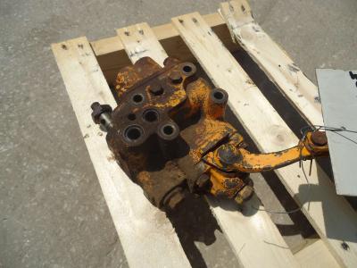 Levier de vitesses pour Fiat Allis FL4C- D- L , CODICE 4965470 en vente par OLM 90 Srl