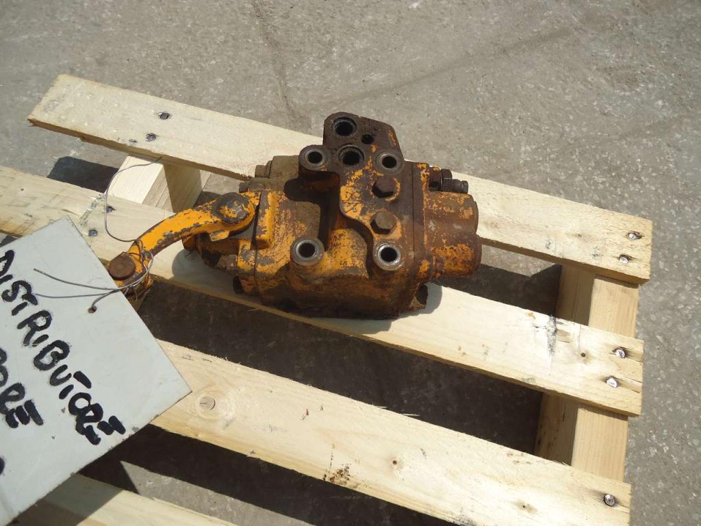 Levier de vitesses pour Fiat Allis FL4C- D- L , CODICE 4965470 Photo 3