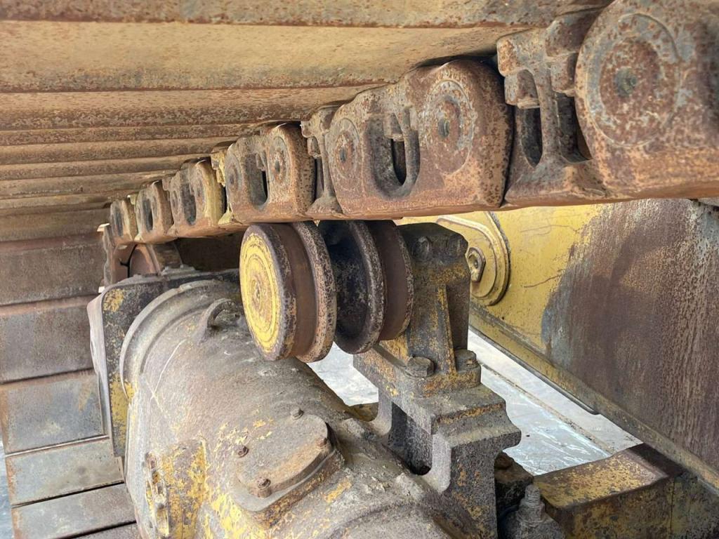 Caterpillar D6T LGP Photo 12