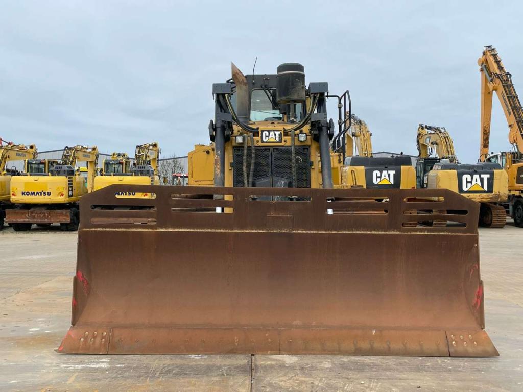 Caterpillar D6T LGP Photo 8