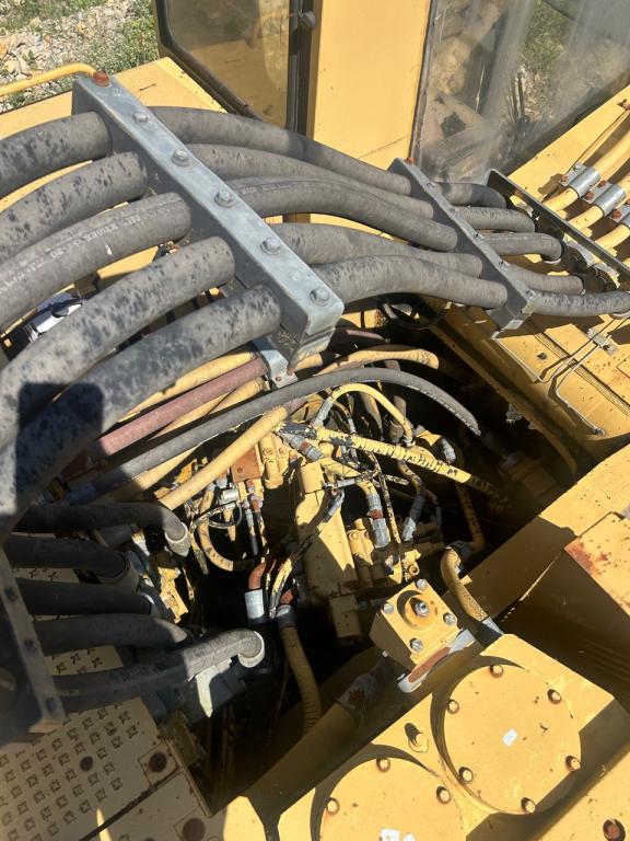 Caterpillar 350 L Photo 16