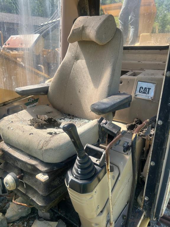 Caterpillar 350 L Photo 9