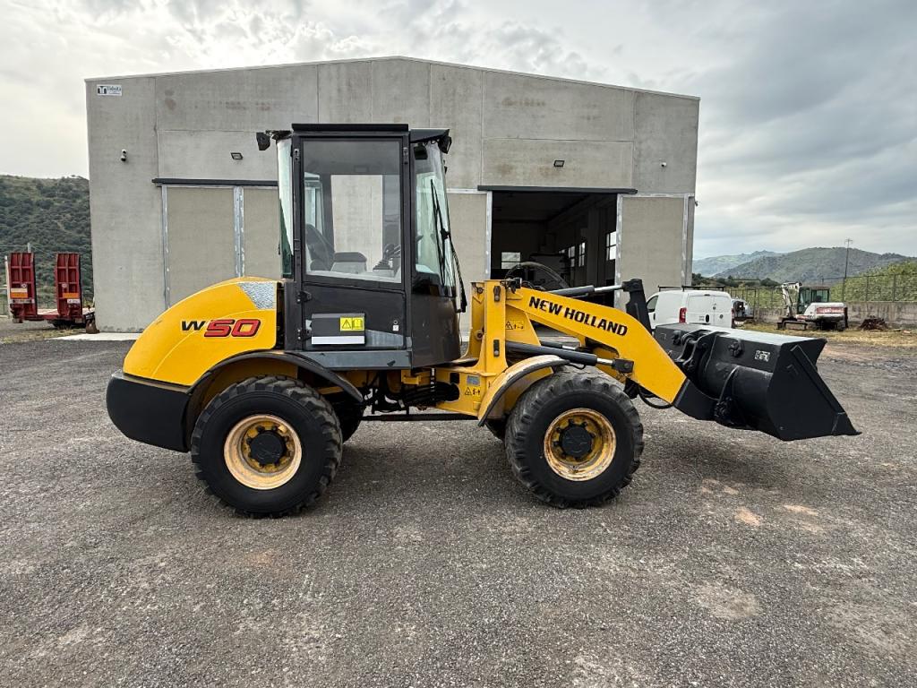 New Holland W50 Photo 2