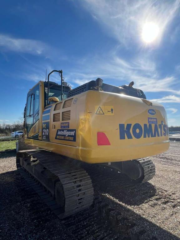 Komatsu PC210LCi-11 Photo 2
