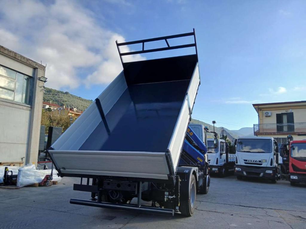 Iveco EUROCARGO 180-320L Photo 14