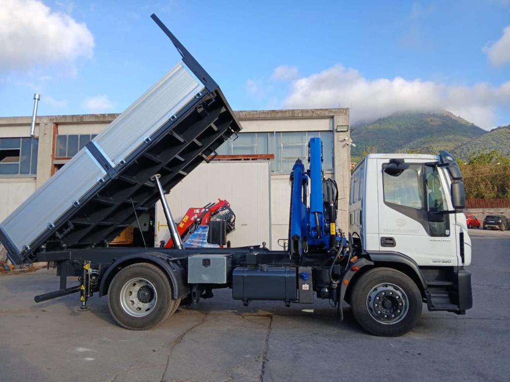 Iveco EUROCARGO 180-320L Photo 16