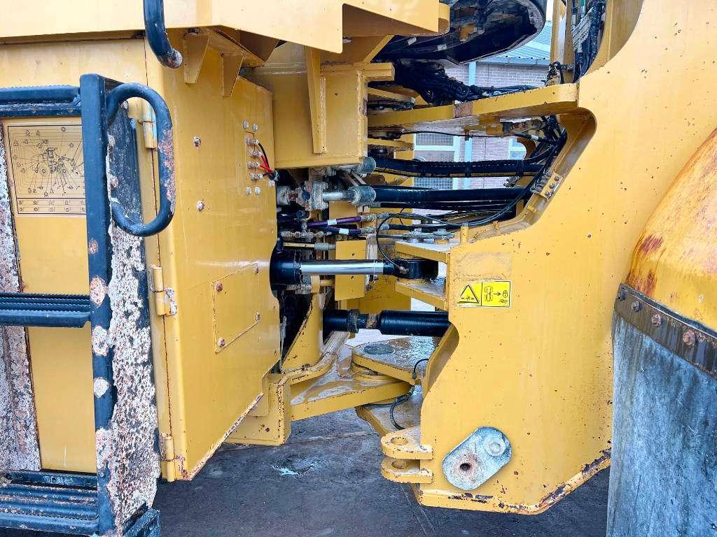 Caterpillar 980K - Weight System / Automatic Greasing Photo 14
