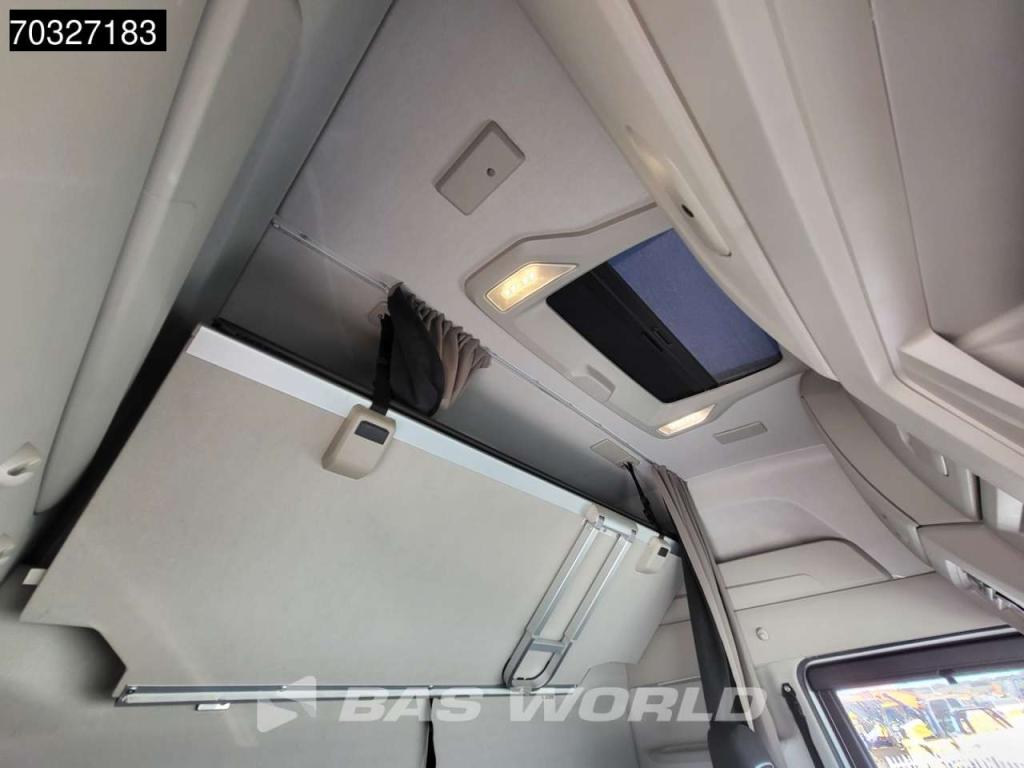 Iveco S-Way 510 4X2 Retarder 2xTanks Standklima ACC Navi Photo 27