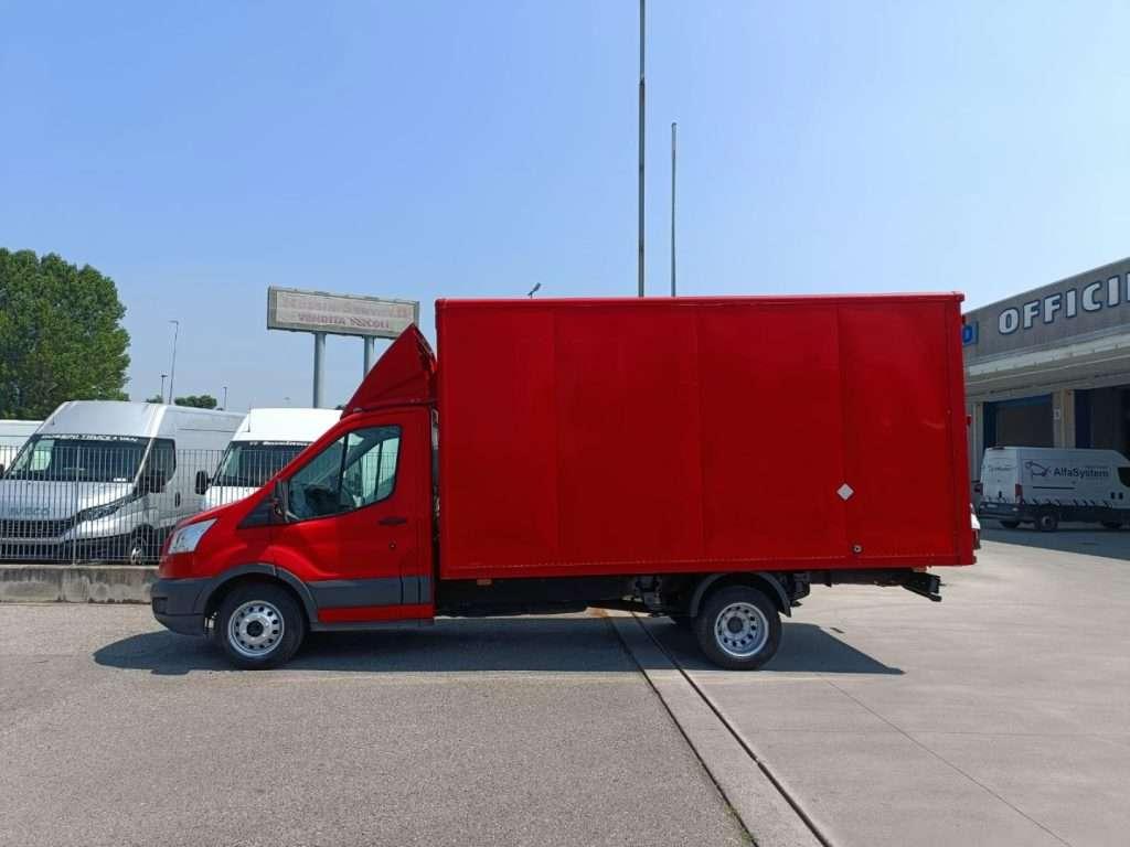 Ford Transit Photo 4