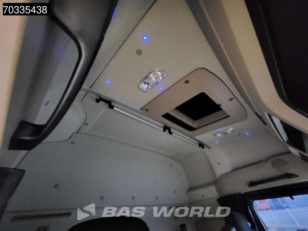 Mercedes Actros 1835 Actros 4X2 Full-Air Automatic Euro 6 2t Tailgate Photo 26
