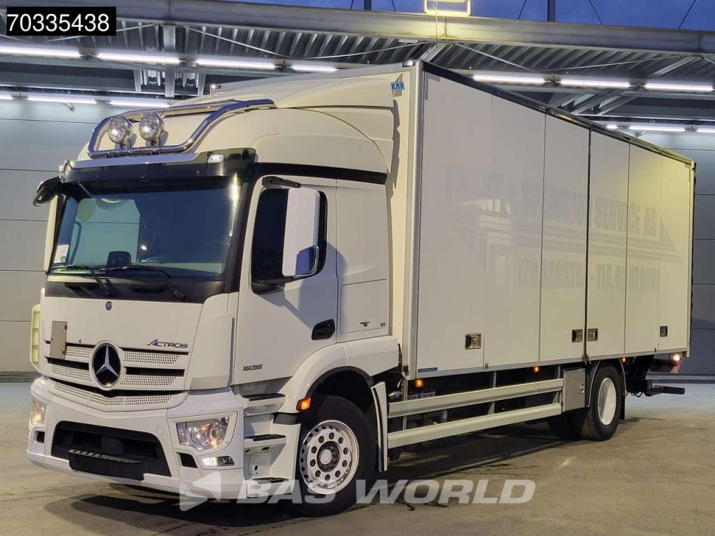 Mercedes Actros 1835 Actros 4X2 Full-Air Automatic Euro 6 2t Tailgate Photo 3