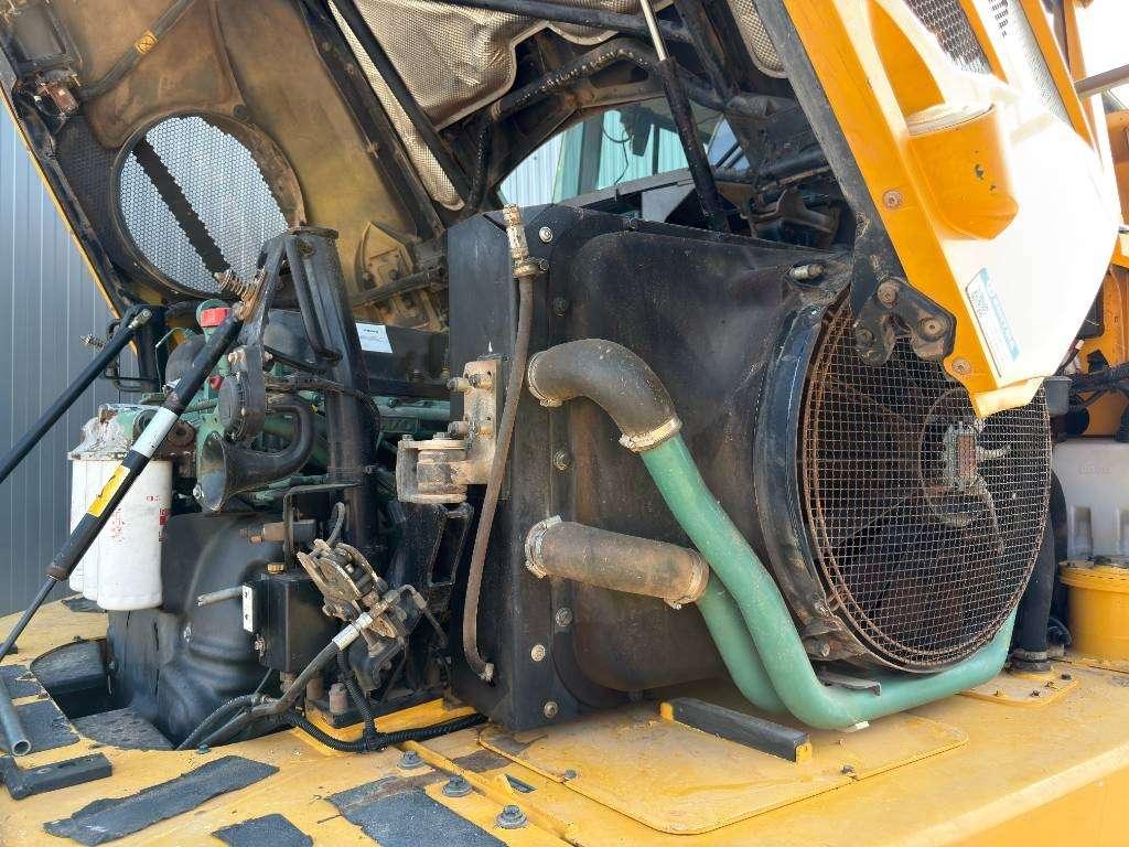 Volvo A30F Photo 16