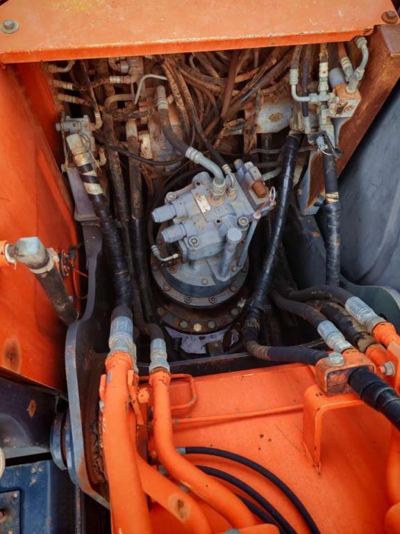 Hitachi ZX160LCN-3 Photo 6