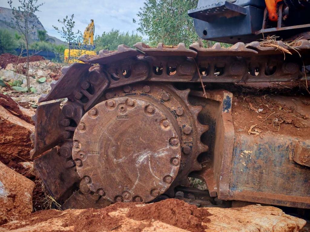 Hitachi ZX160LCN-3 Photo 7