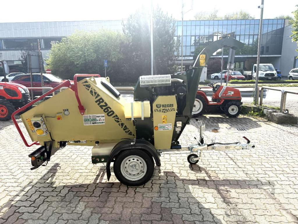 Negri R 260 - CARRELLATO STRADALE - MOTORE KUBOTA - CATENARIA DENTATA Photo 2