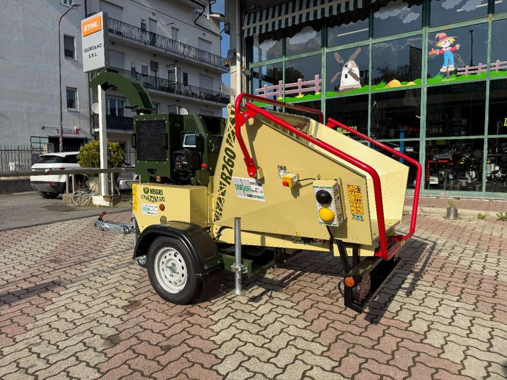 Negri R 260 - CARRELLATO STRADALE - MOTORE KUBOTA - CATENARIA DENTATA Photo 3