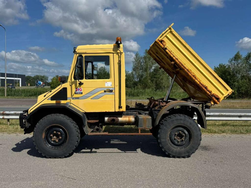 Mercedes-Benz Unimog U140 Photo 10