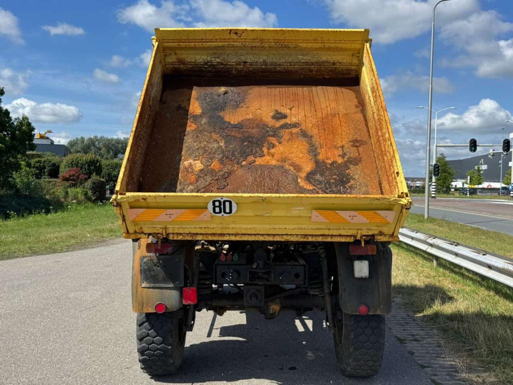 Mercedes-Benz Unimog U140 Photo 13