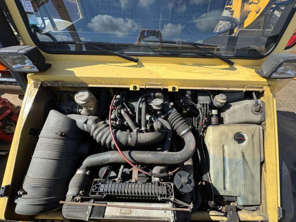 Mercedes-Benz Unimog U140 Photo 28